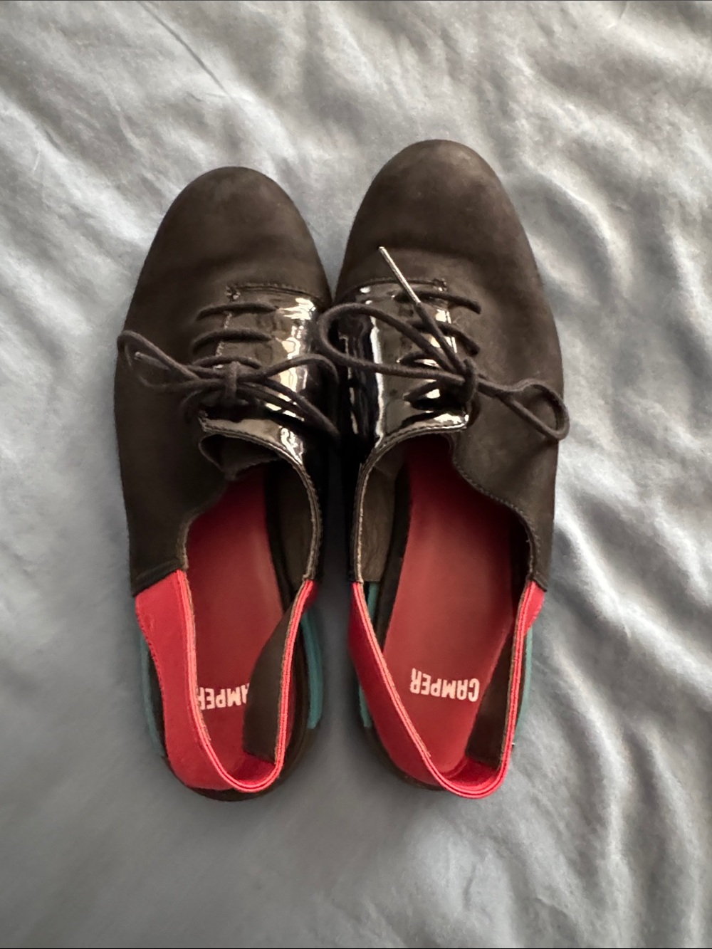 Camper Women’s Black Oxford sling backs with Red and Turquoise Heel Accent - Picture 5 of 7